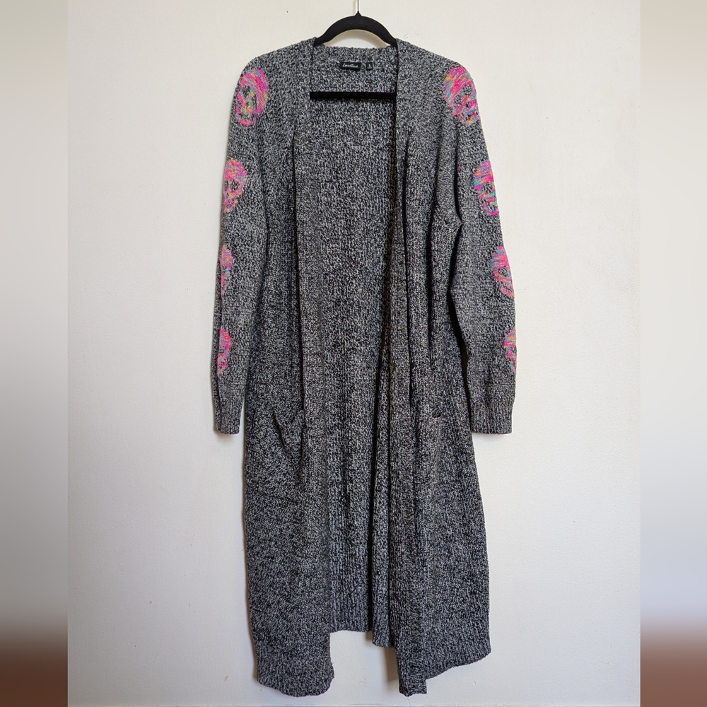 Long Open-Front Gray Cardigan with Pink Skull Accents